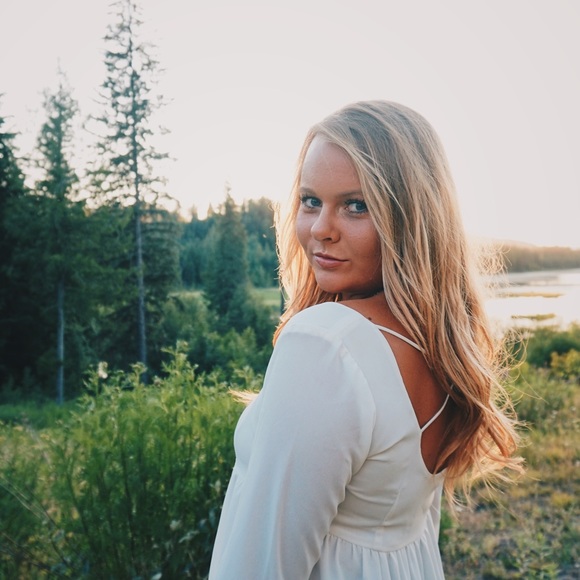 Meet your Posher, Mckenna - Picture 1 of 5